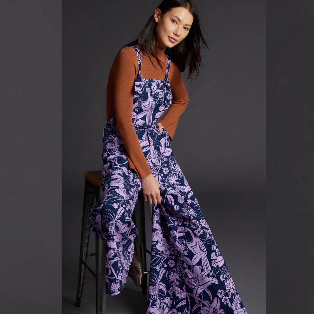 Farm Rio Deep V-Neck Wide-Leg Jumpsuit
See all Farm Rio